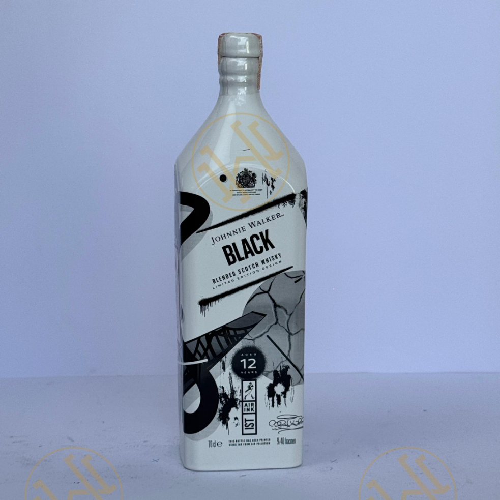 Johnnie Walker Black Label 12Y Air ink Istanbul L 70CL