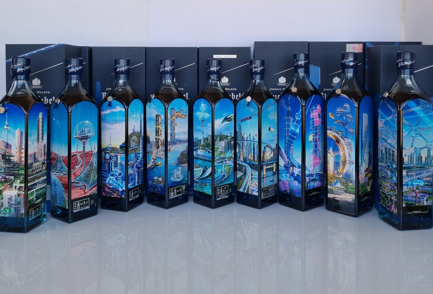 JOHNNIE WALKER BLUE LABEL 2220 –set of 9 CITIES OF THE FUTURE 75CL